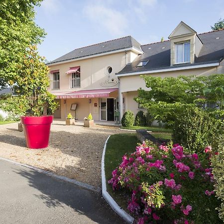 Logis Auberge Bienvenue Doué-la-Fontaine Exteriör bild