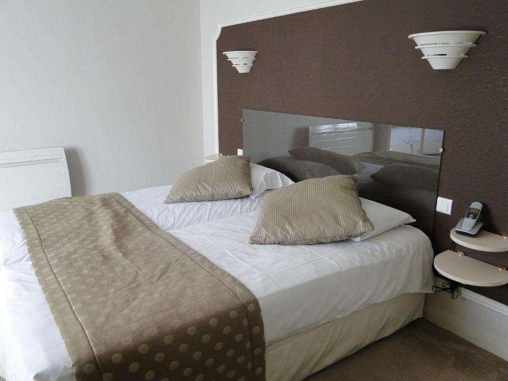 Logis Auberge Bienvenue Doué-la-Fontaine Rum bild