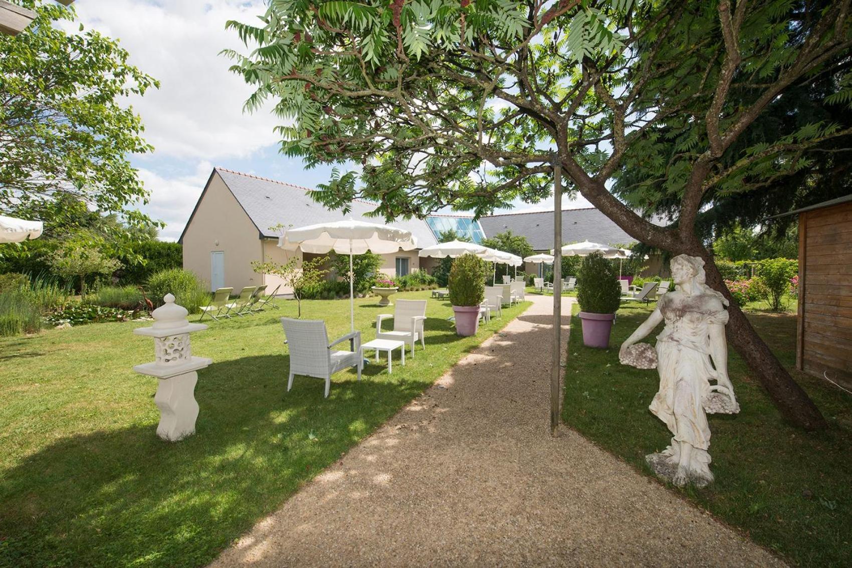 Logis Auberge Bienvenue Doué-la-Fontaine Exteriör bild