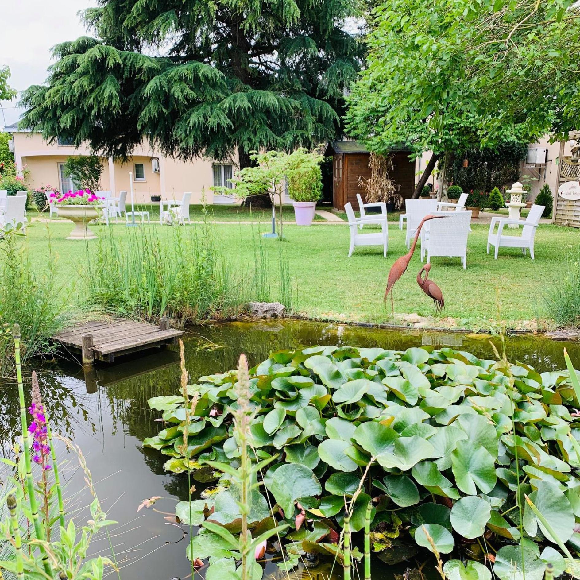 Logis Auberge Bienvenue Doué-la-Fontaine Exteriör bild