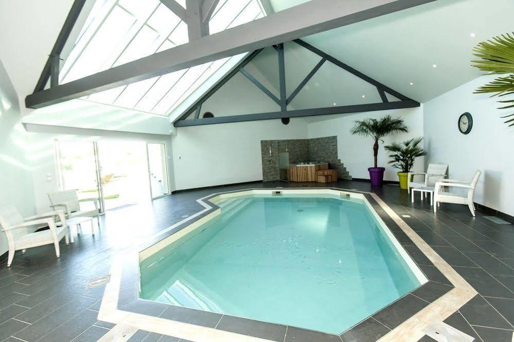 Logis Auberge Bienvenue Doué-la-Fontaine Exteriör bild
