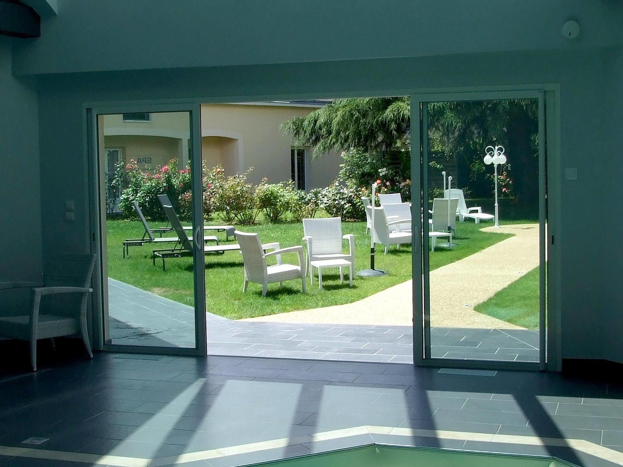 Logis Auberge Bienvenue Doué-la-Fontaine Exteriör bild
